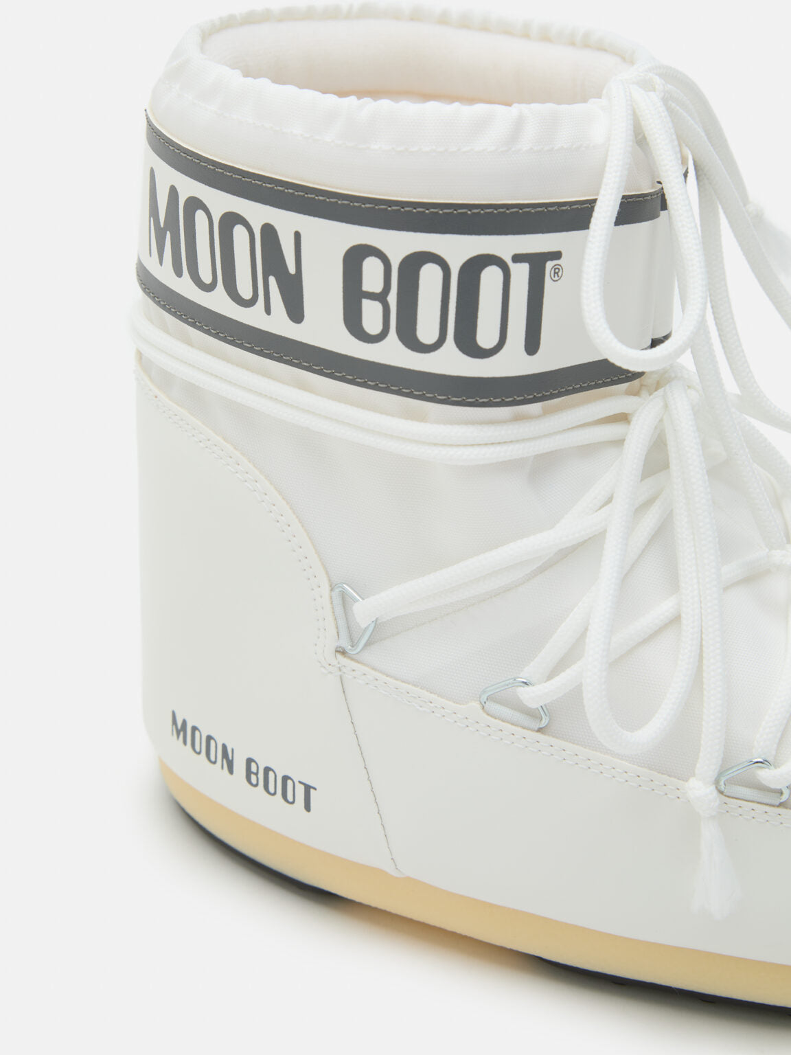 Icon White Mono Low Nylon